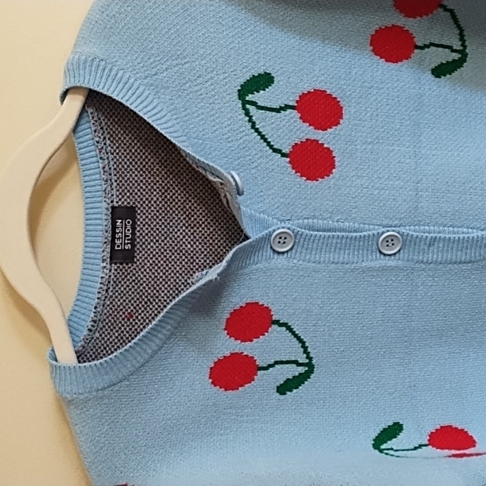 DESSIN STUDIO CARDIGAN, LIGHT BLUE WITH CHERRIES SCATTERED ALL OVER - Picture 2 of 5